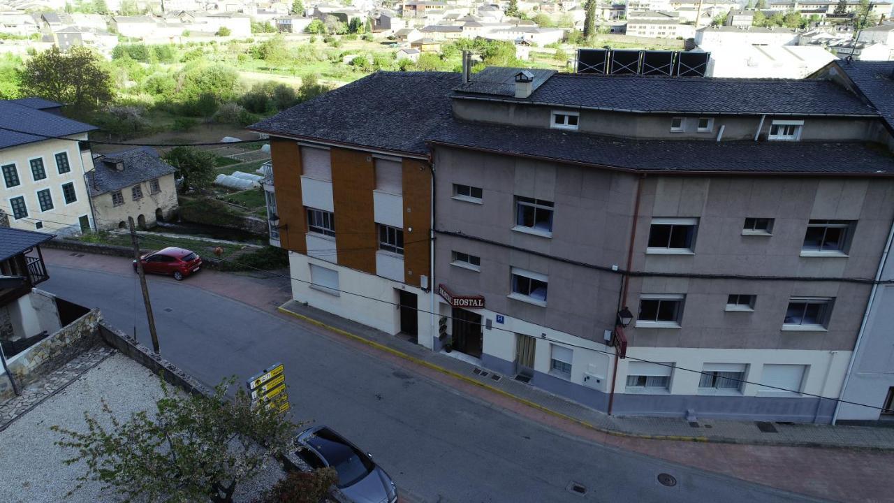 Hotel Hostal Cruce Villafranca Del Bierzo Exterior foto